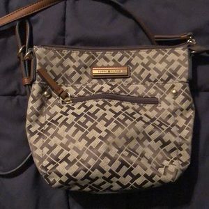 Tommy Hilfiger crossbody